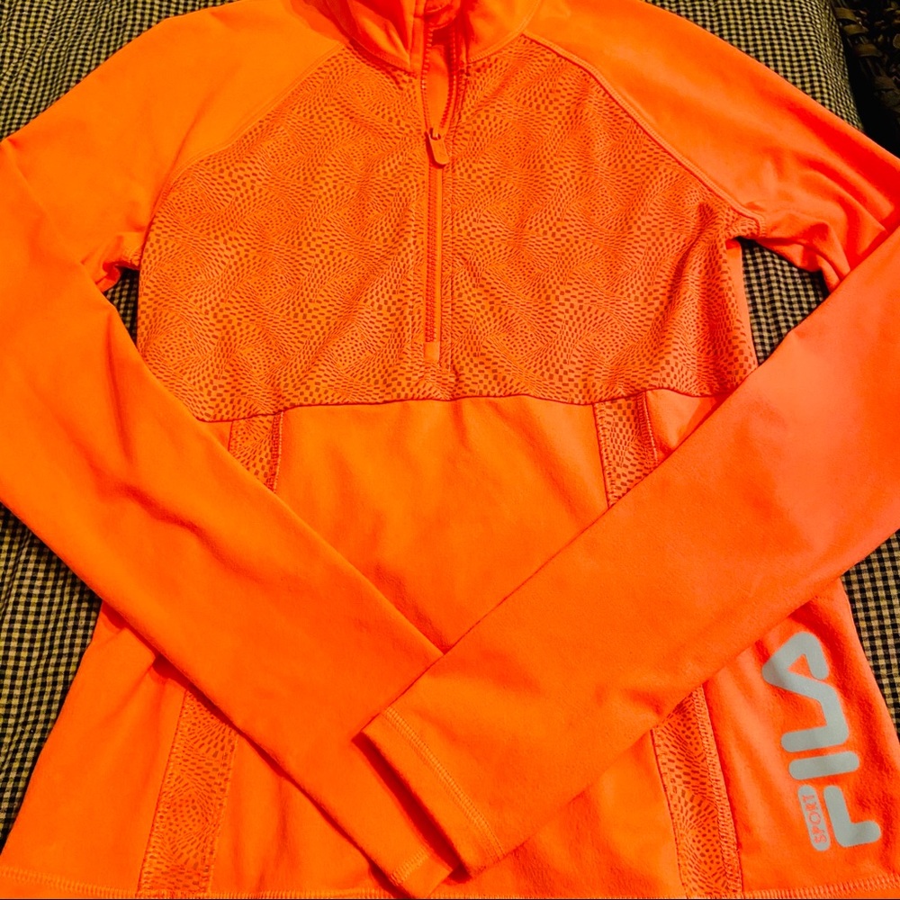 FILA SPORT RUNNING BLOUSE SIZE SMALL